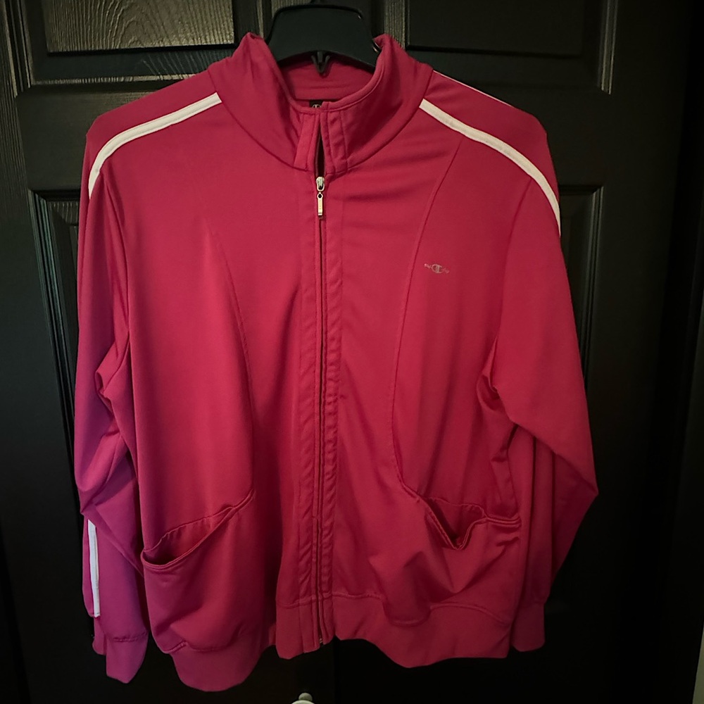 Women’s Champion Plus light zipped sweatshirt
